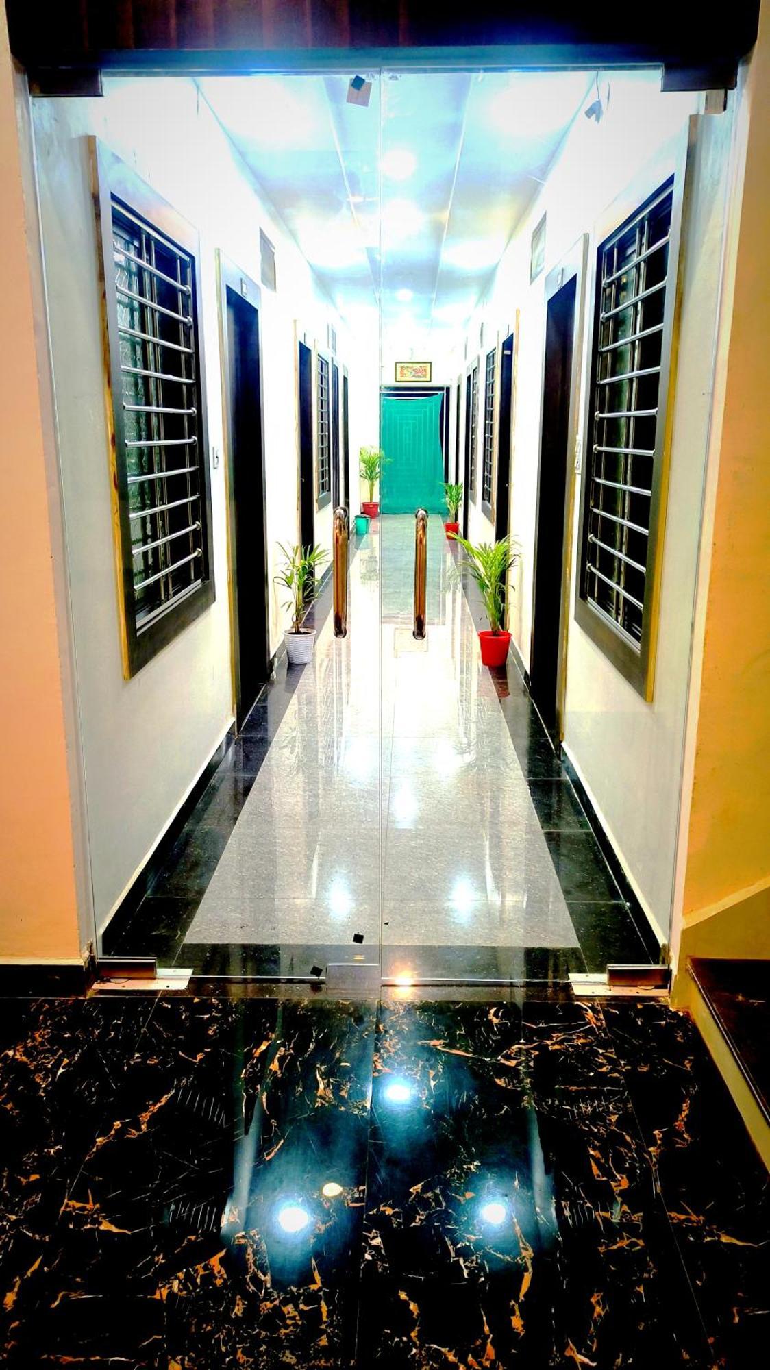 Hotel Mahaveer Chanderi Bagian luar foto